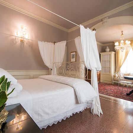 Villa Le Magnolie مونتيكاتيني تيرمي المظهر الخارجي الصورة
