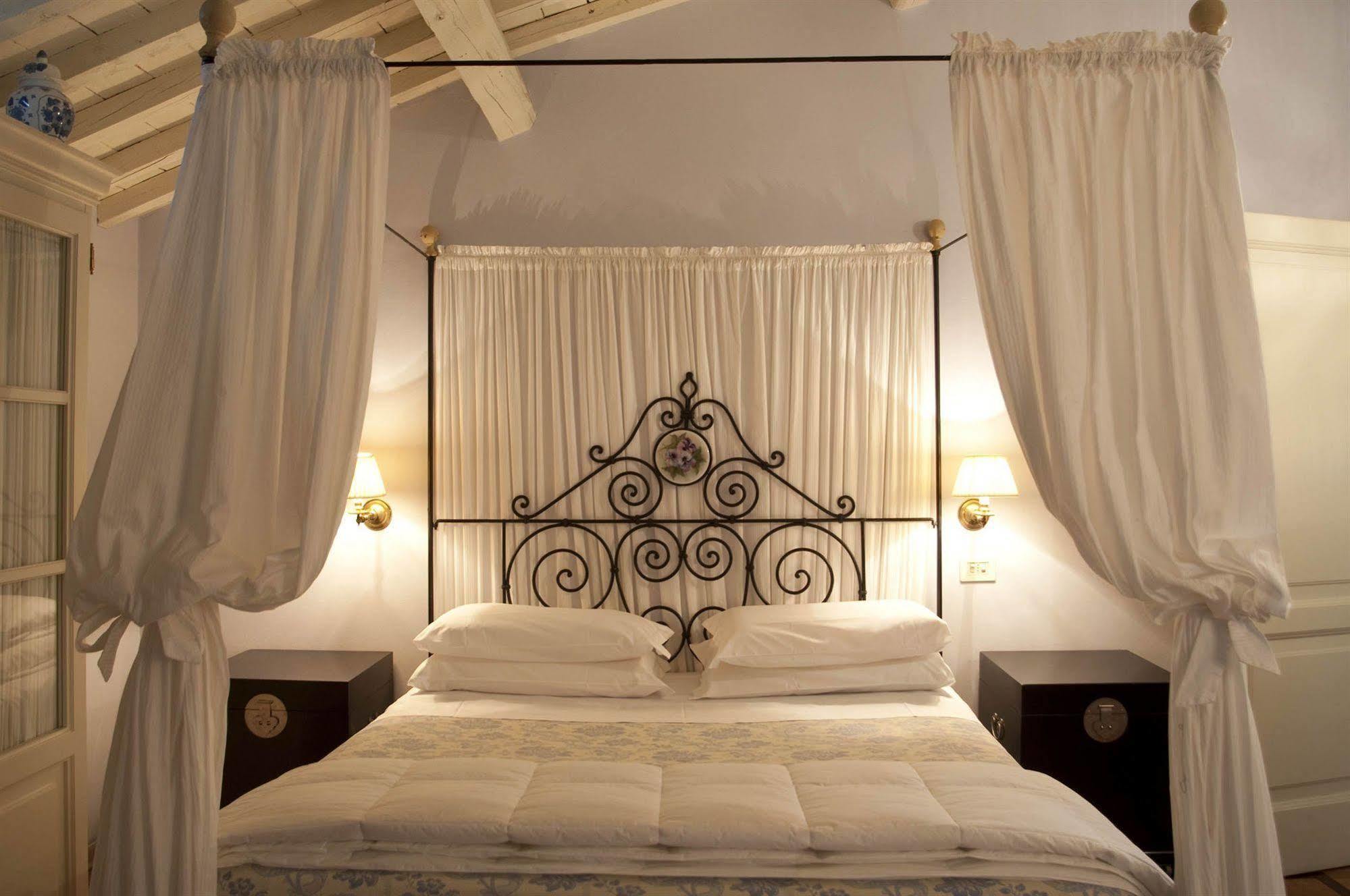 Villa Le Magnolie مونتيكاتيني تيرمي المظهر الخارجي الصورة